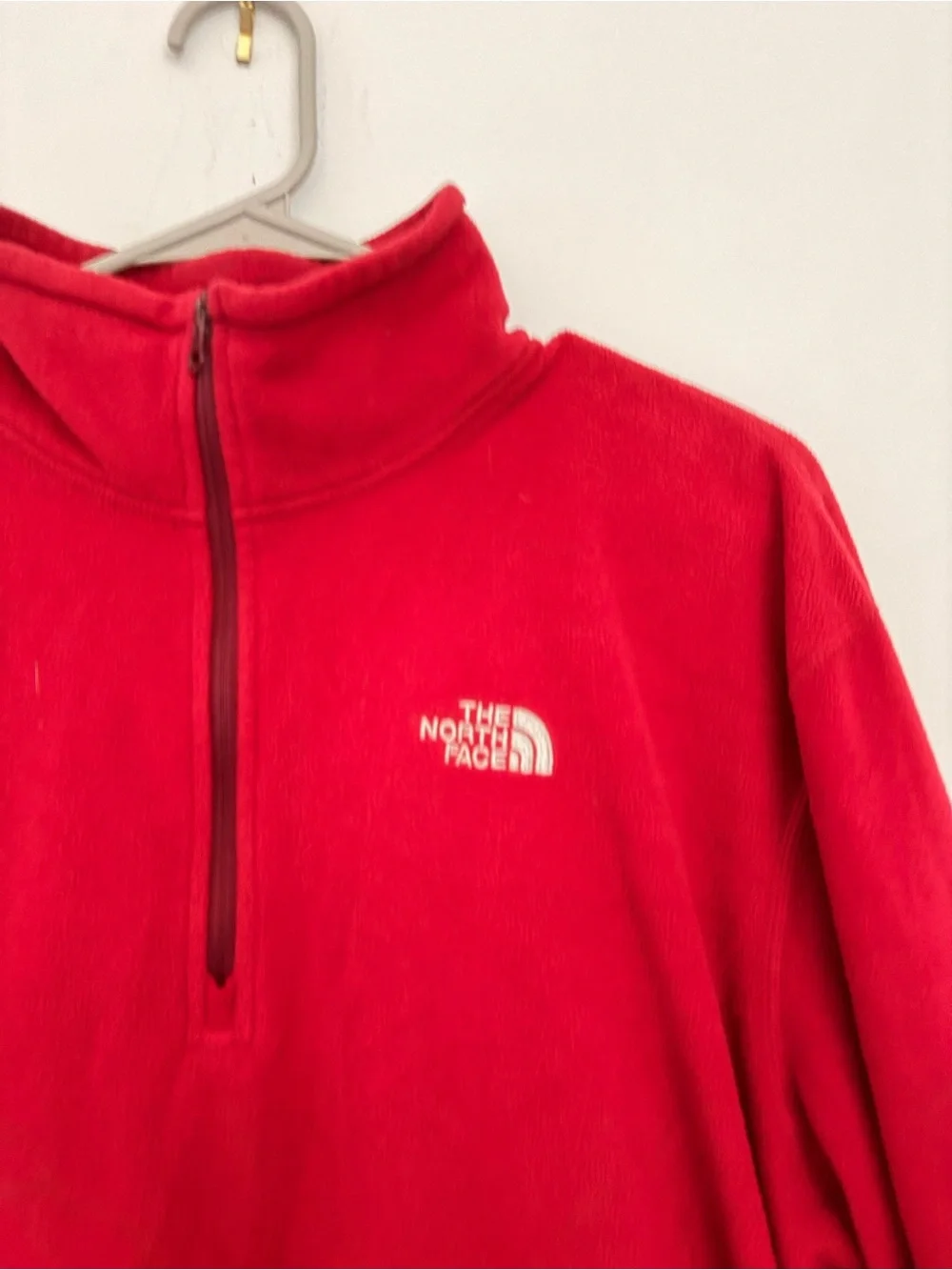 The North Face Men's Red Half-Zip Fleece Pullover